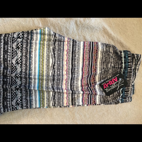 Plus size Leggings many patterns - Picture 7 of 8